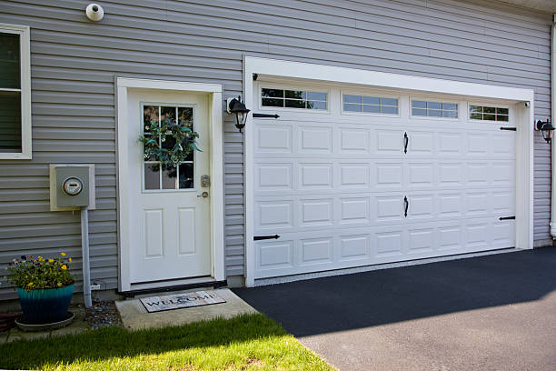 24/7 Emergency Garage Door Panel Replacement experts in Westport, IN